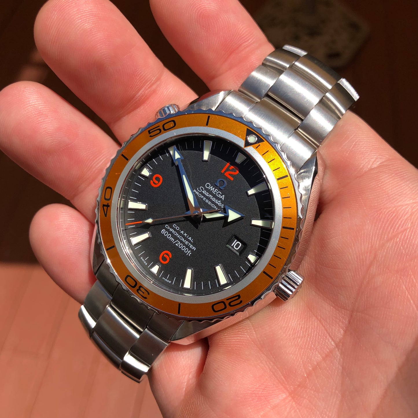 Omega Seamaster 2208.50 Orange Bezel 45.5mm Co-Axial Steel Wristwatch Box & Papers - Hashtag Watch Company