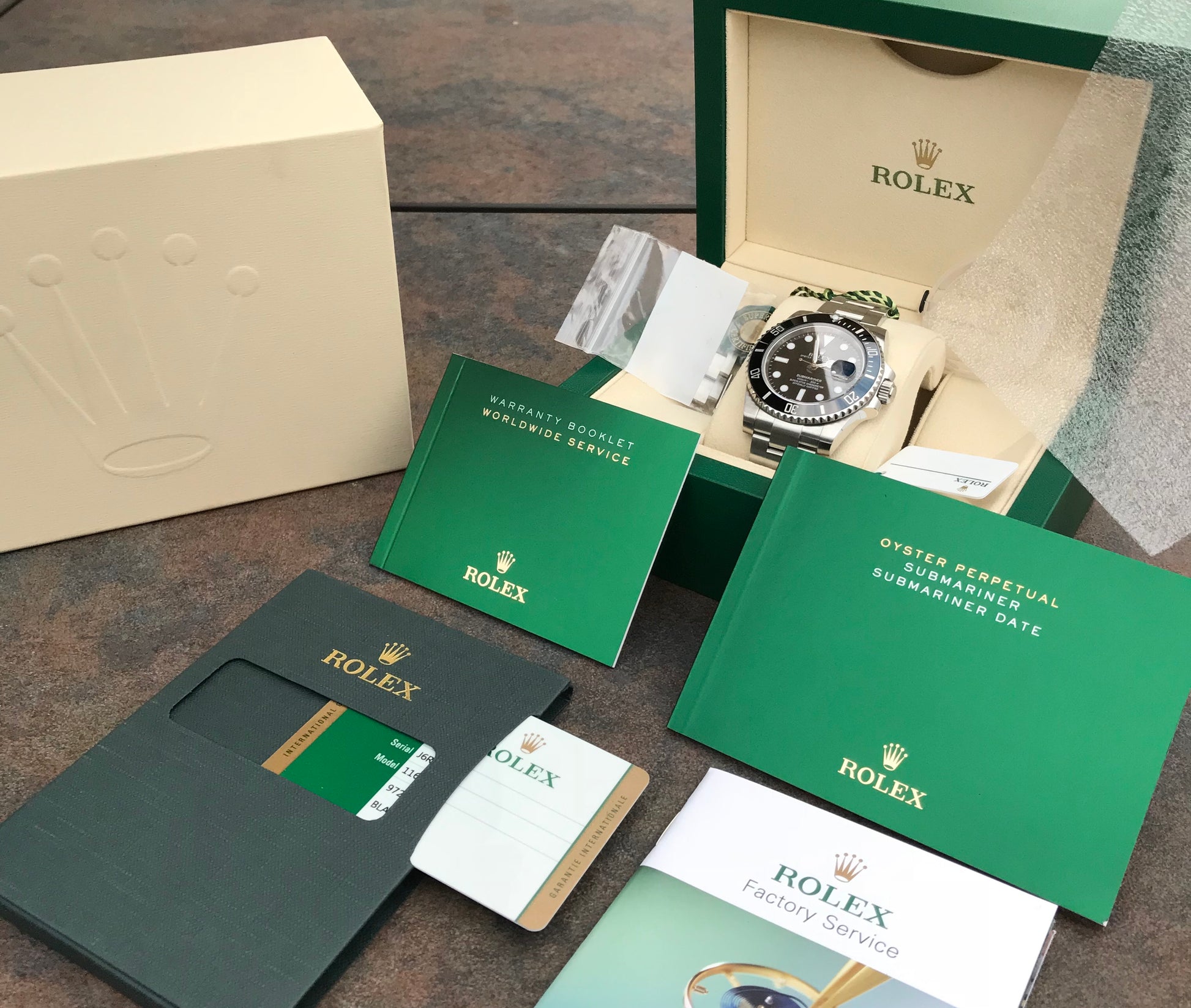 2016 Rolex Submariner Date 116610 LN Stainless Steel Ceramic 2016 Rolex Submariner Date 116610 LN Stainless Steel Ceramic