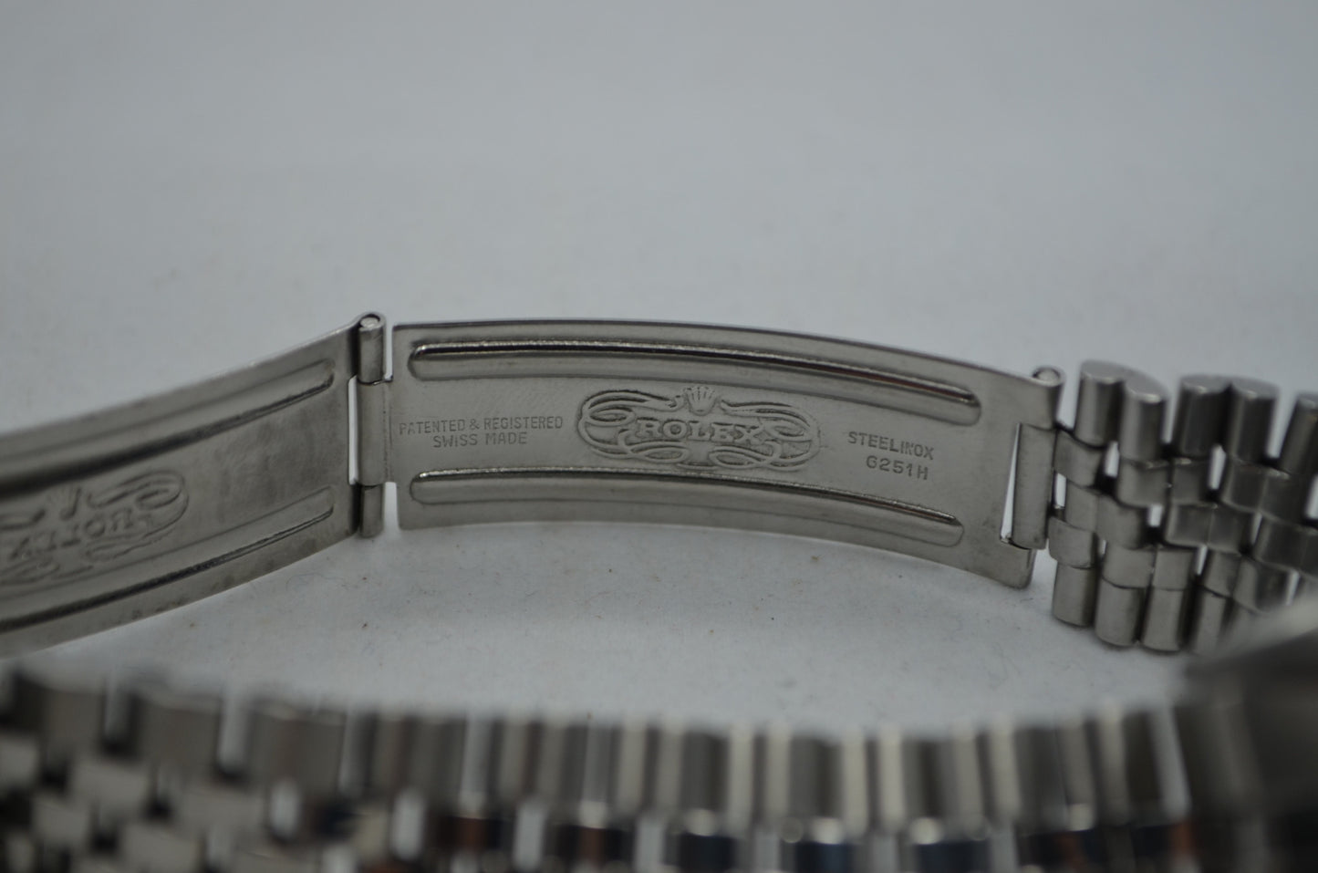 Vintage Rolex 1501 Oyster Perpetual Date 1968 Stainless Steel Silver Wristwatch - Hashtag Watch Company