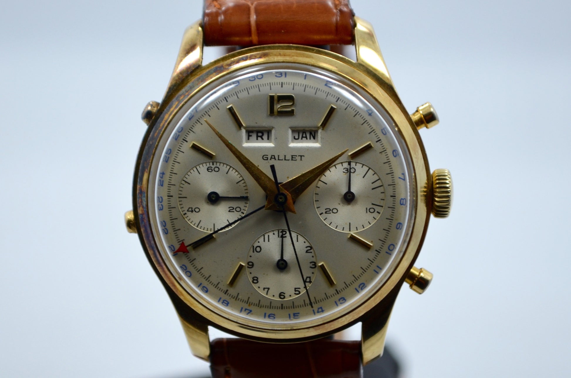 Vintage Gallet Solid 14K Yellow Gold Chronograph Triple Date Valjoux 72C Watch - Hashtag Watch Company