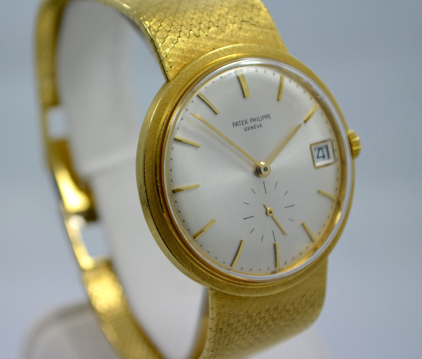 Vintage Patek Philippe Calatrava 3445/6 18K Yellow Gold Automatic Wristwatch - Hashtag Watch Company