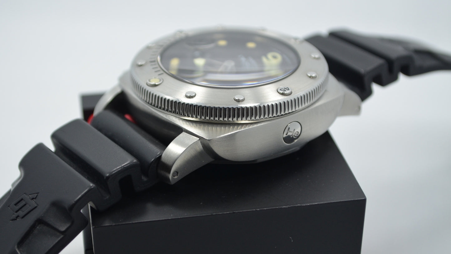 Panerai Luminor Submersible 1000 PAM 243 Steel Automatic Wristwatch - Hashtag Watch Company