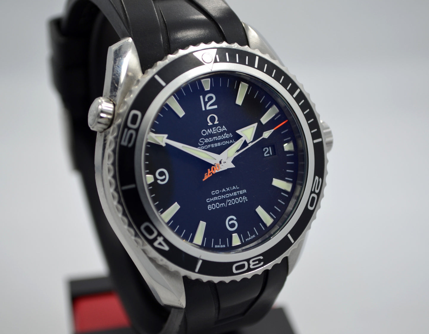 Omega Seamaster James Bond 007 Casino Royale 2907.50.91 Steel Wristwatch - Hashtag Watch Company