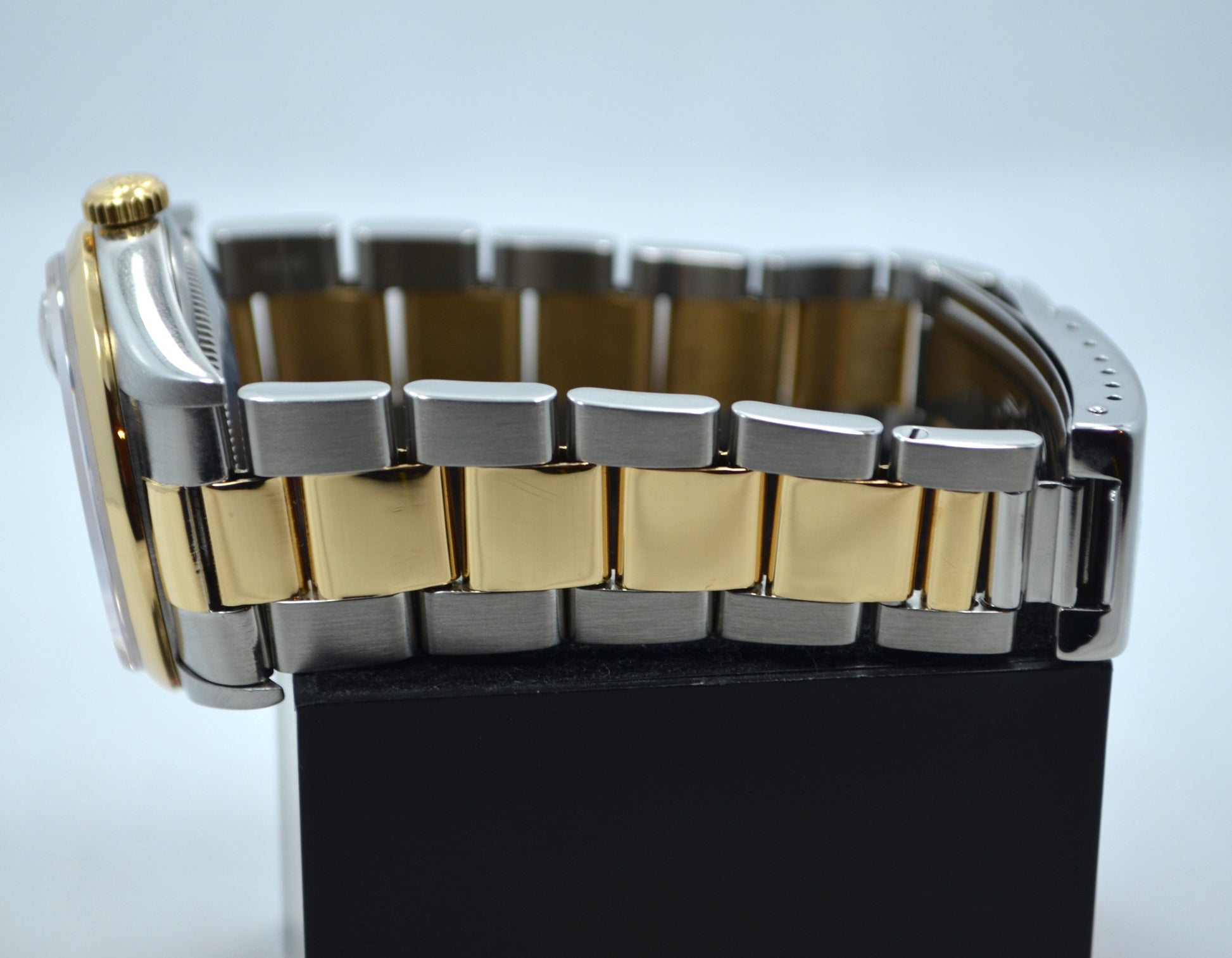 Rolex Datejust 16203 Two Tone Stainless Steel 18K Yellow Gold "S" Serial Circa 1993 Blue Wristwatch - Hashtag Watch Company