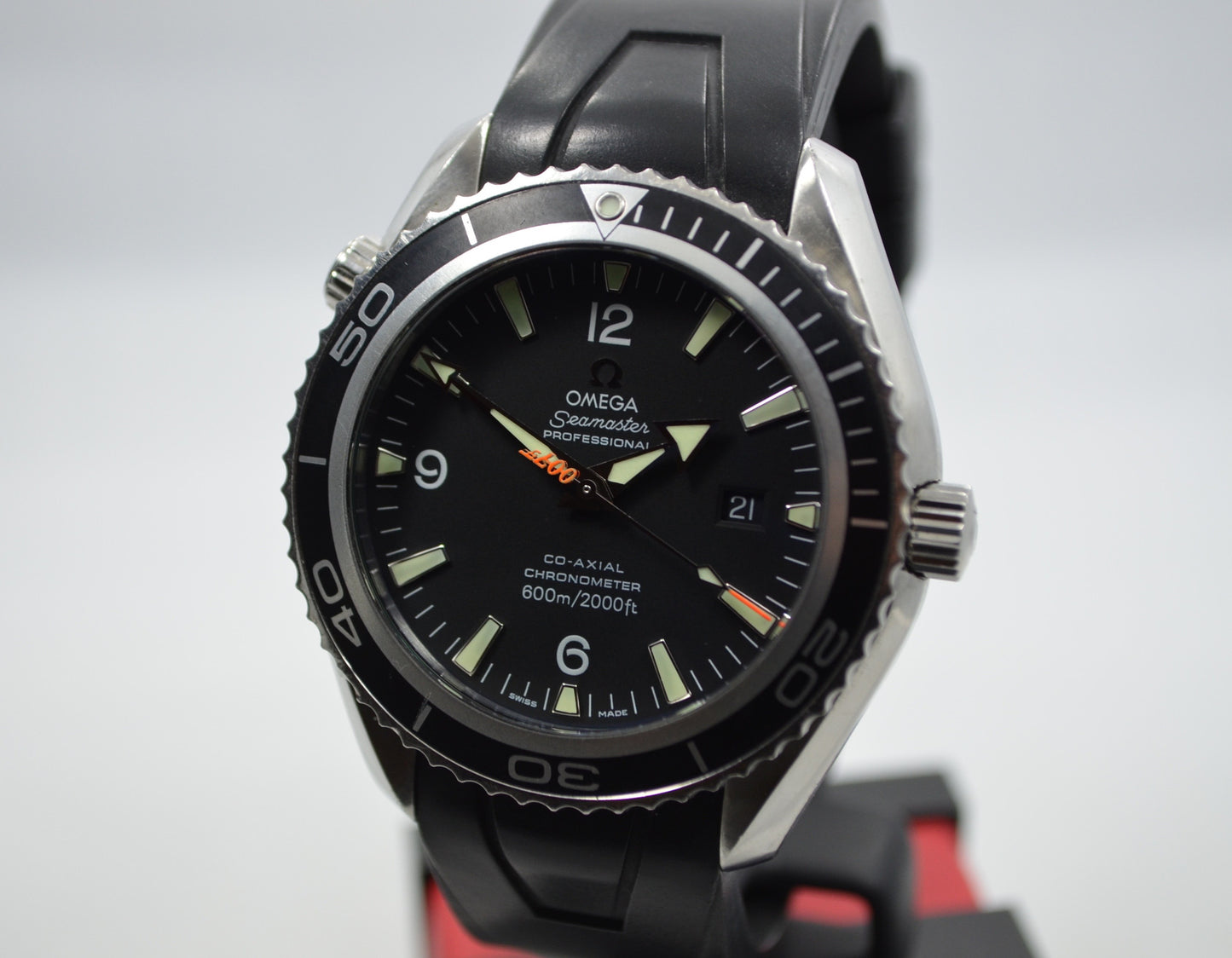 Omega Seamaster James Bond 007 Casino Royale 2907.50.91 Steel Wristwatch - Hashtag Watch Company