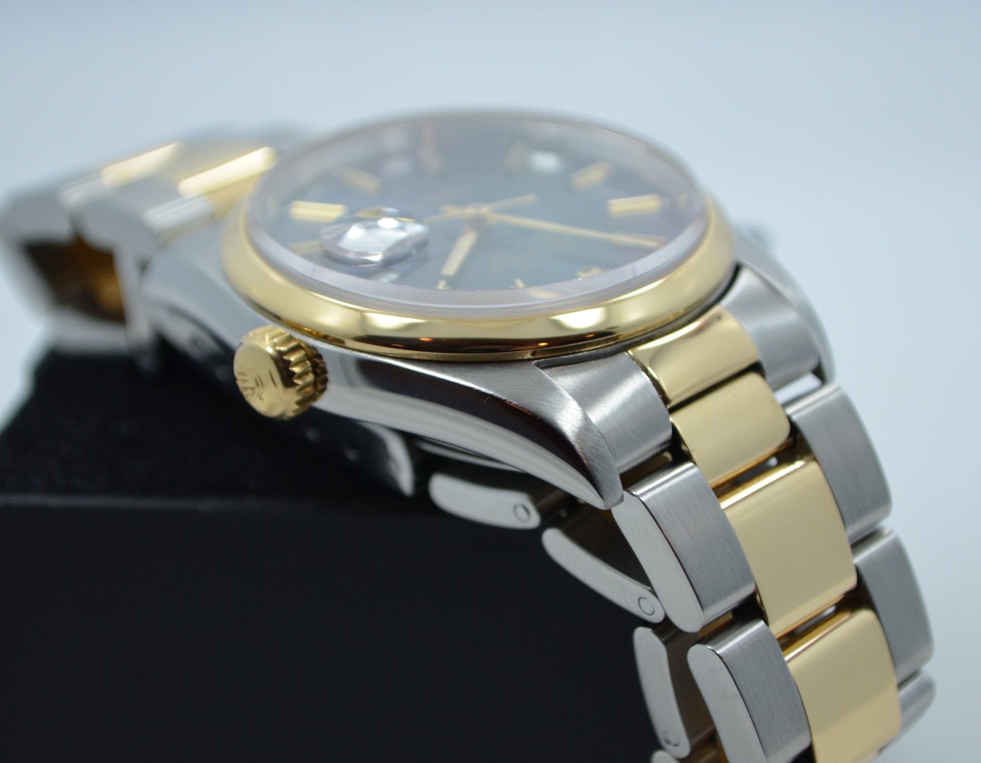 Rolex Datejust 16203 Two Tone Stainless Steel 18K Yellow Gold "S" Serial Circa 1993 Blue Wristwatch - Hashtag Watch Company