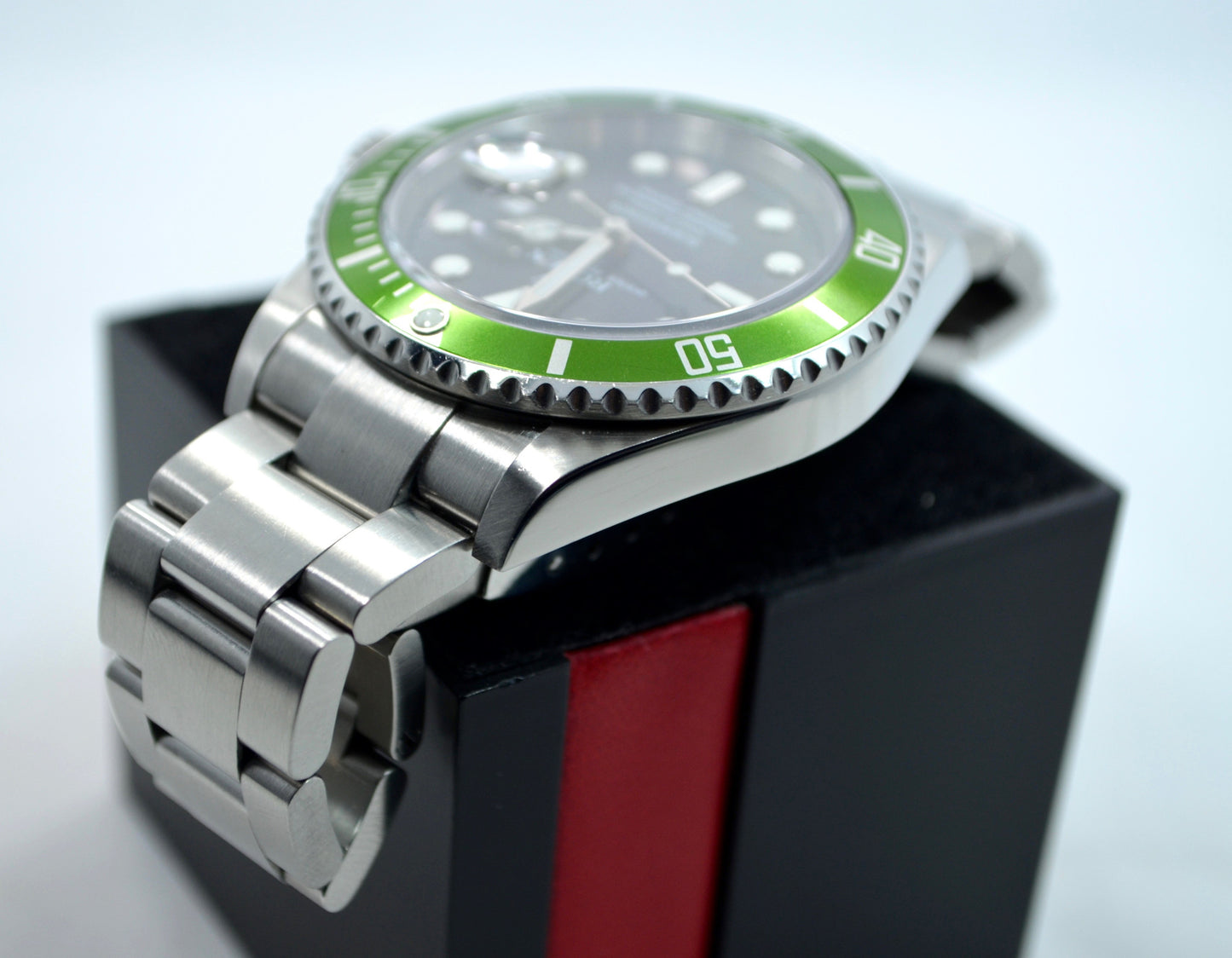 Rolex Submariner 16610LV 50th Anniversary Green "Z" Serial Steel Watch - Hashtag Watch Company