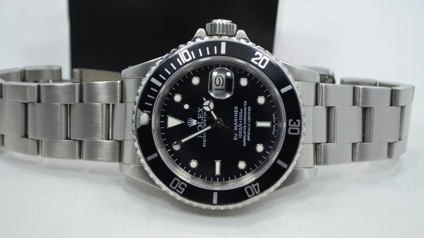 Rolex Submariner 16610 Stainless Steel "L" Serial 1989 Automatic Wristwatch - Hashtag Watch Company