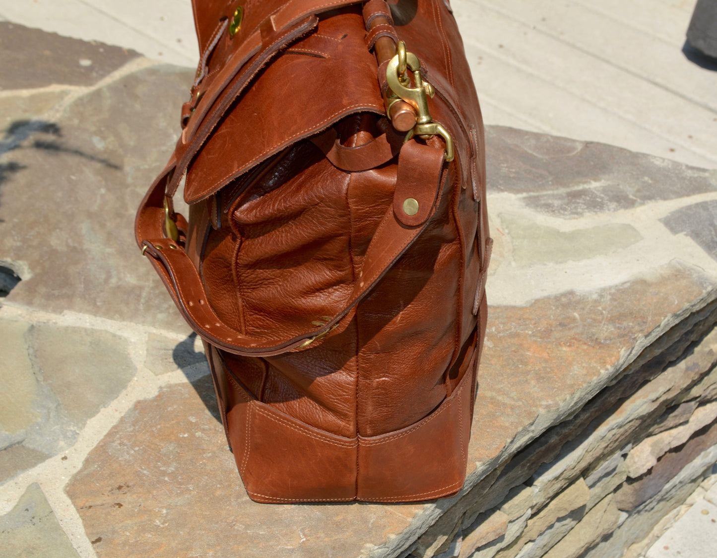 Col. Littleton No. 4 Grip Vintage Brown Leather Large Travel Shoulder Bag - Hashtag Watch Company