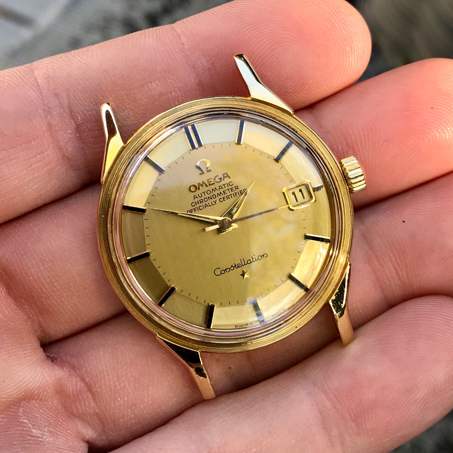 Vintage Omega Constellation Date 168.005 18K Yellow Gold Caliber 561 Automatic Wristwatch - Hashtag Watch Company