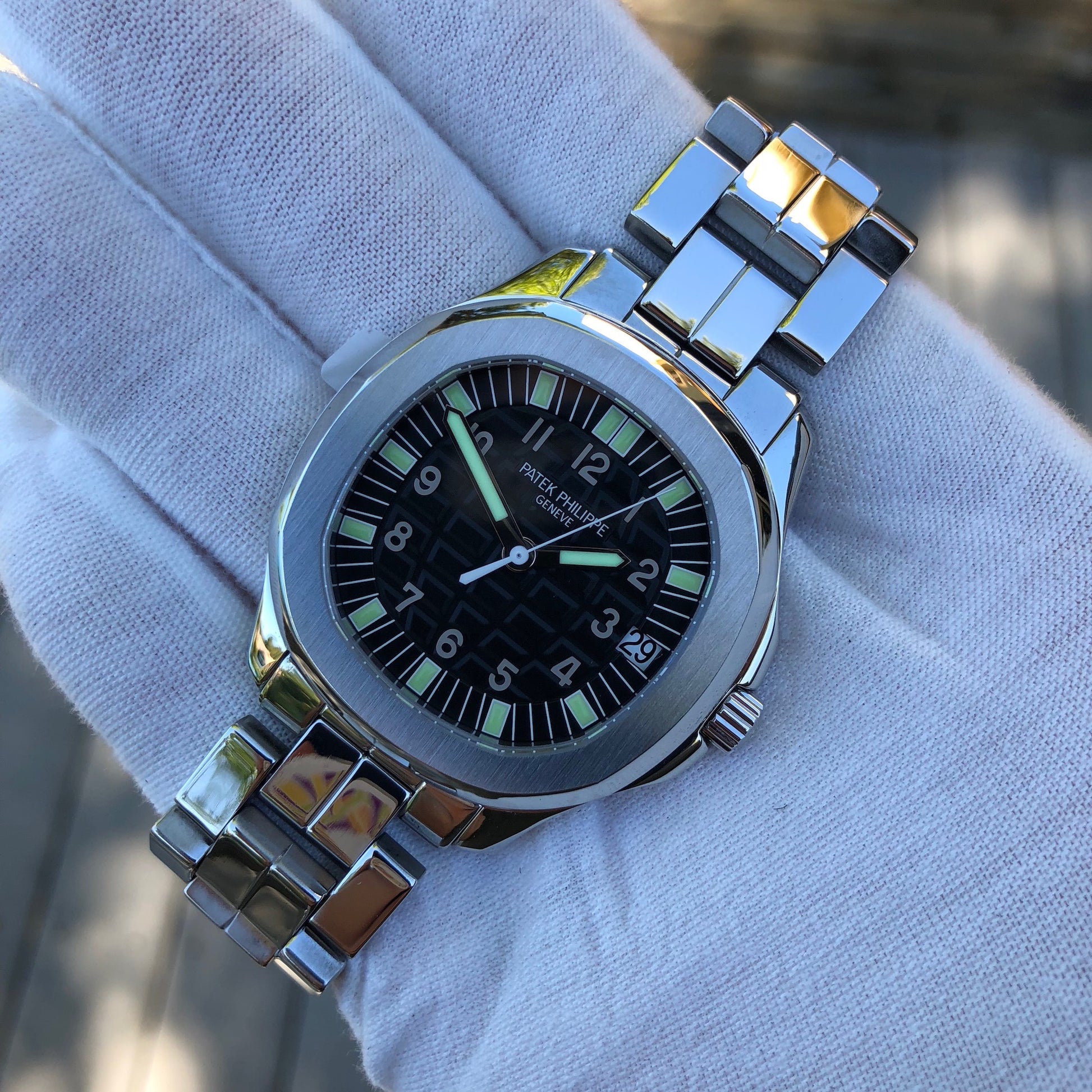 Patek Philippe Jumbo Aquanaut 5065 Stainless Steel Automatic Wristwatch 5065/1A - Hashtag Watch Company