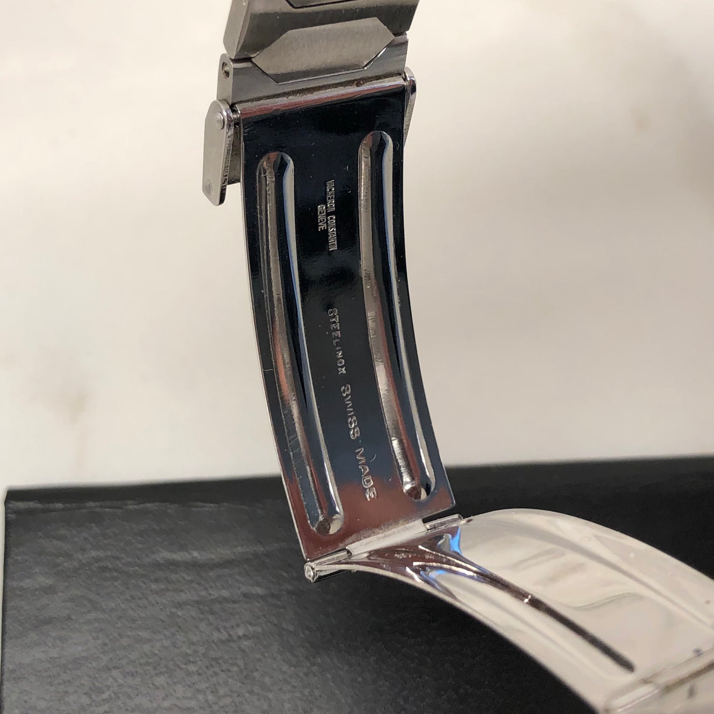 1978 Vacheron Constantin 222 Jumbo 44018 Steel Automatic 38mm Wristwatch with Original Guarantee Papers - Hashtag Watch Company