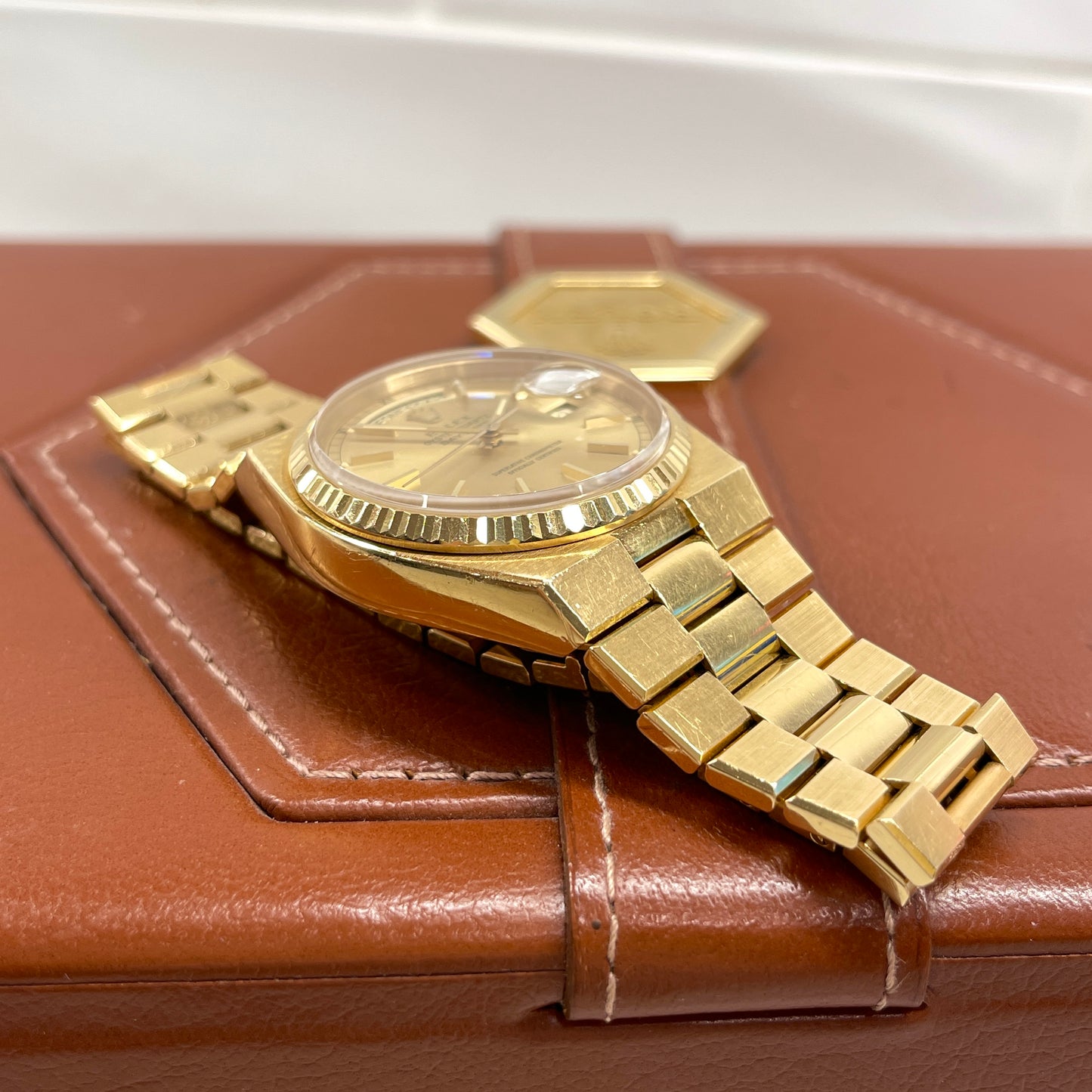 1981 Vintage Rolex Oysterquartz President 19018 Day Date 18K Yellow Gold Wristwatch - Hashtag Watch Company