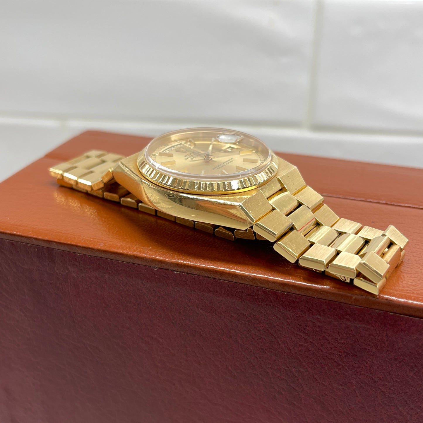 1981 Vintage Rolex Oysterquartz President 19018 Day Date 18K Yellow Gold Wristwatch - Hashtag Watch Company