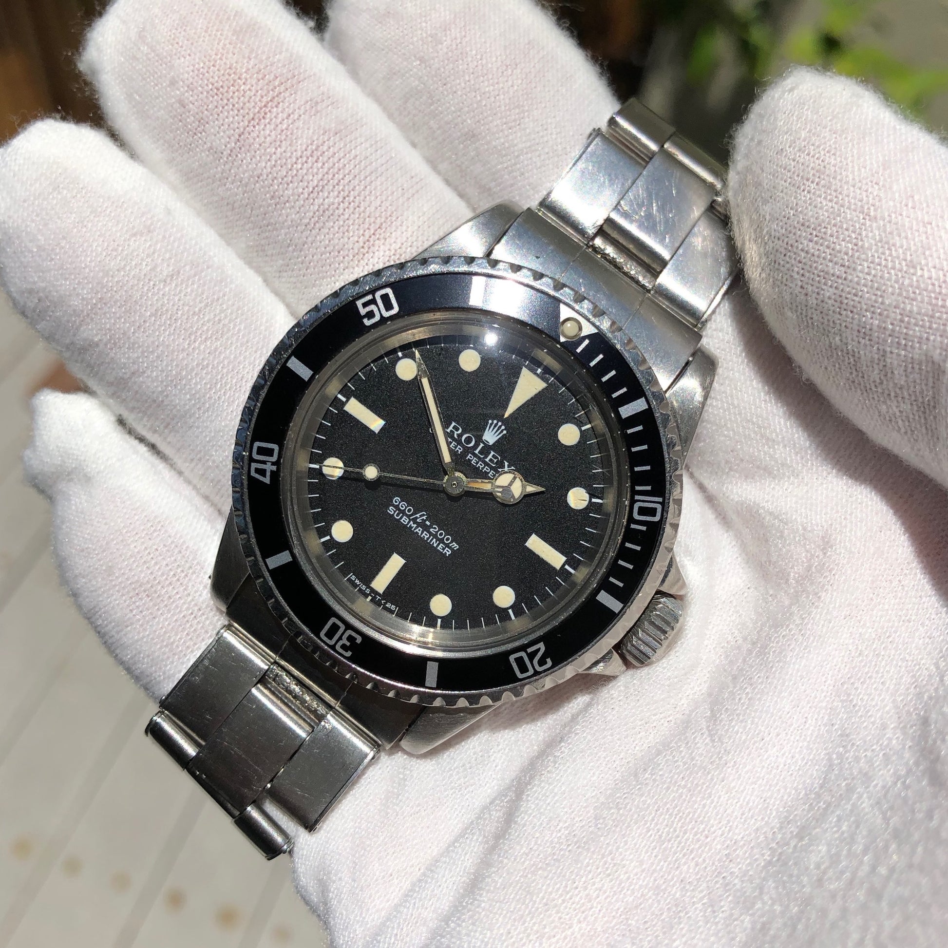 1968 Rolex Submariner 5513 Matte Black Non Serif Dial Wristwatch Circa 1968 HASHTAGWATCHCO