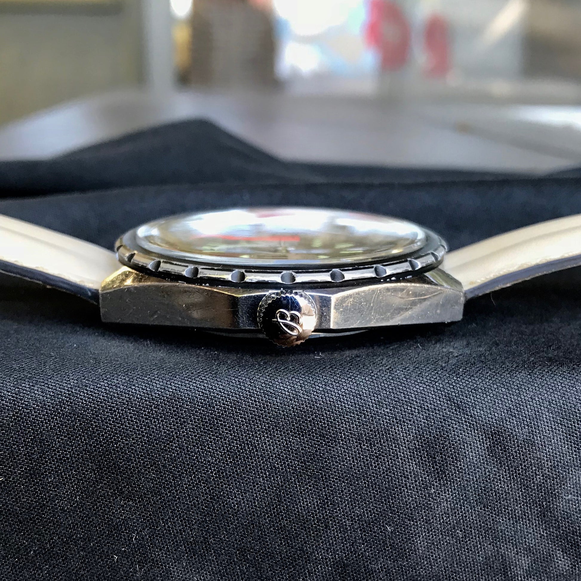 Vintage Breitling Navitimer Chrono-Matic 1806 Stainless Steel Automatic Chronograph Watch 1969 Box & Papers - Hashtag Watch Company