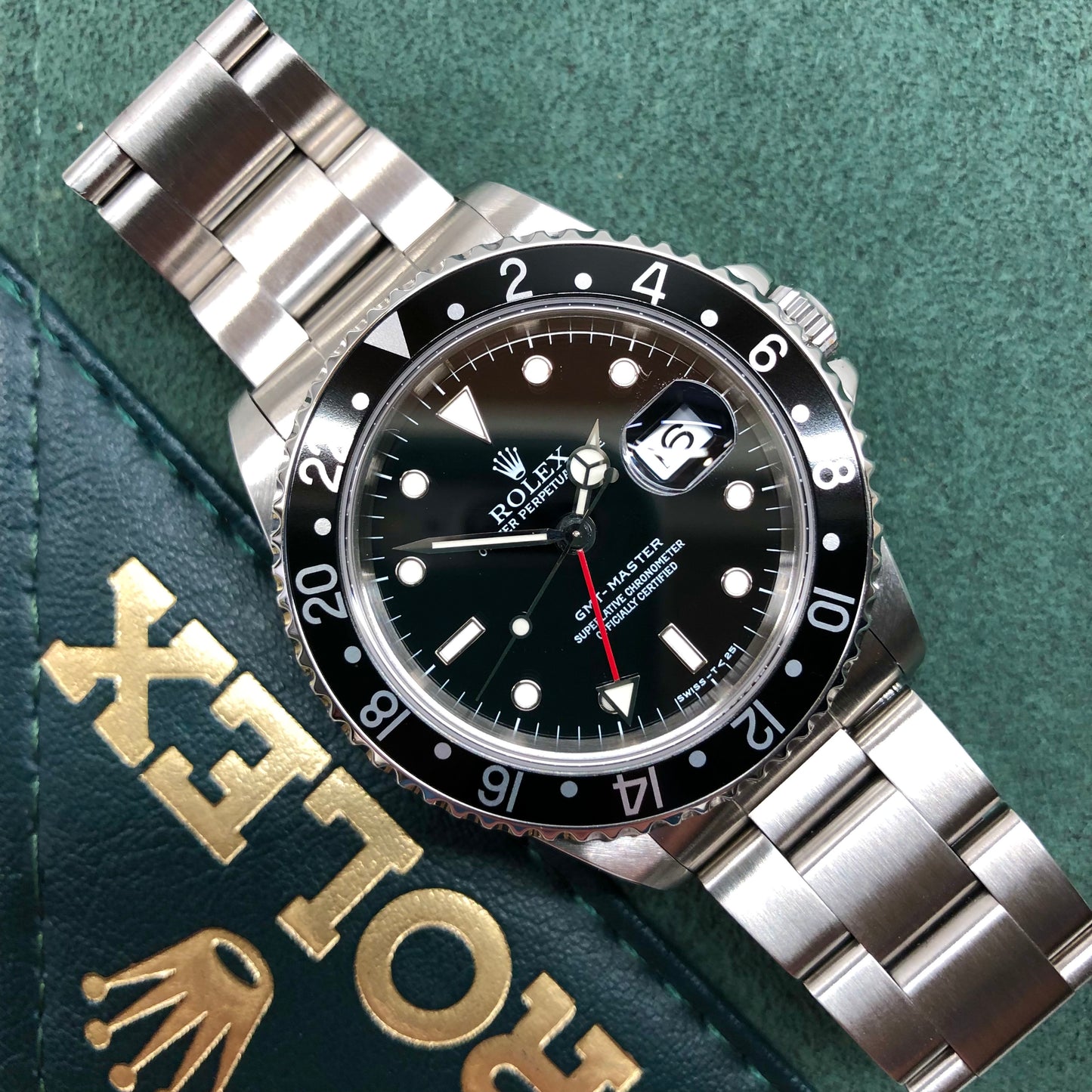1995 Rolex GMT Master 16700 Stainless Steel Oyster Wristwatch - Hashtag Watch Co.