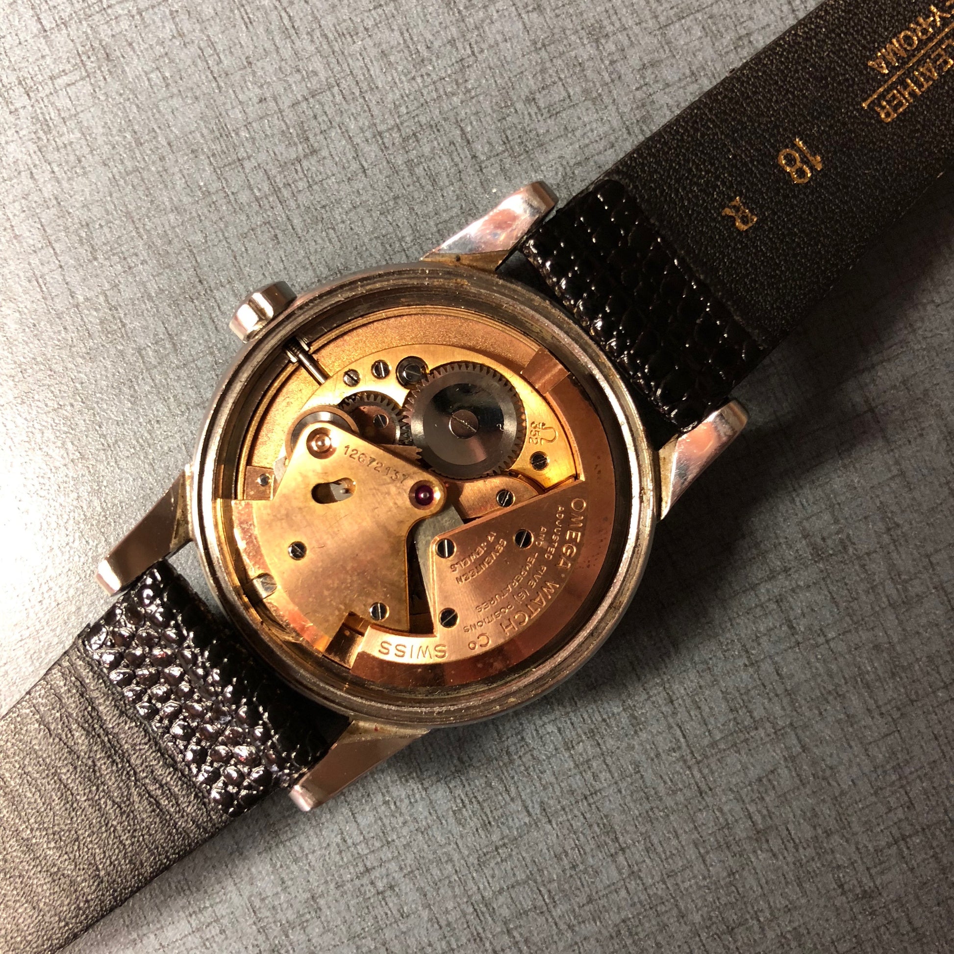 Vintage Omega Seamaster Chronometre 2577 Caliber 352 Bumper Automatic Wristwatch Box Papers 1952 - Hashtag Watch Company