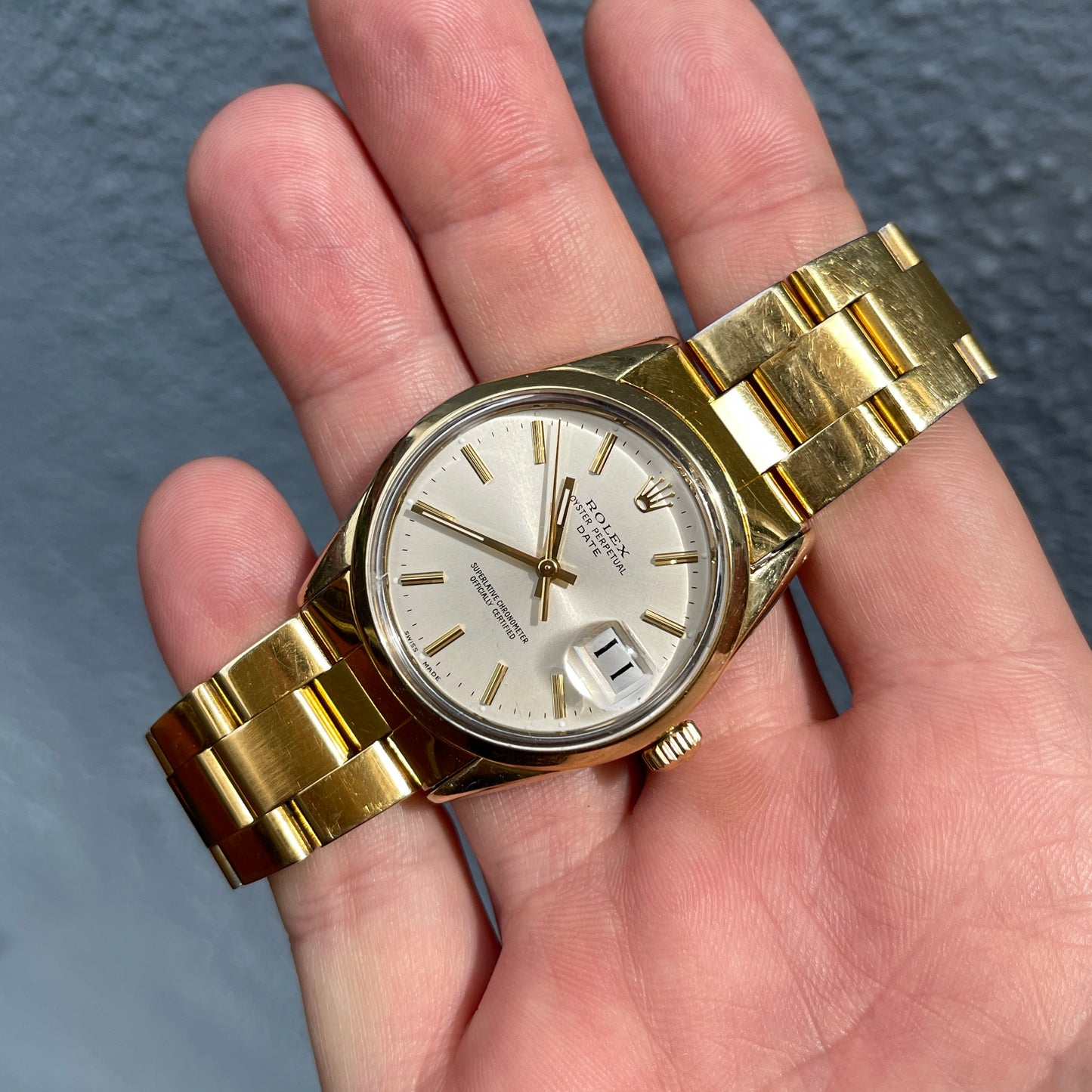 1970 Vintage Rolex Oyster Perpetual Date 1550 Silver Stick Cal. 1570 Automatic Gold Shell Wristwatch - Hashtag Watch Company