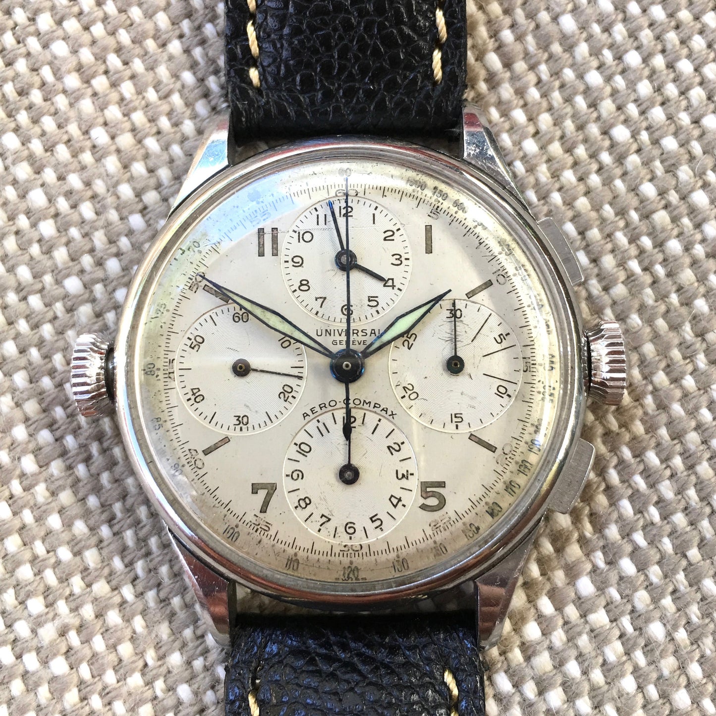 Vintage Universal Geneve Aero-Compax 22538 Steel Chronograph Wristwatch - Hashtag Watch Company