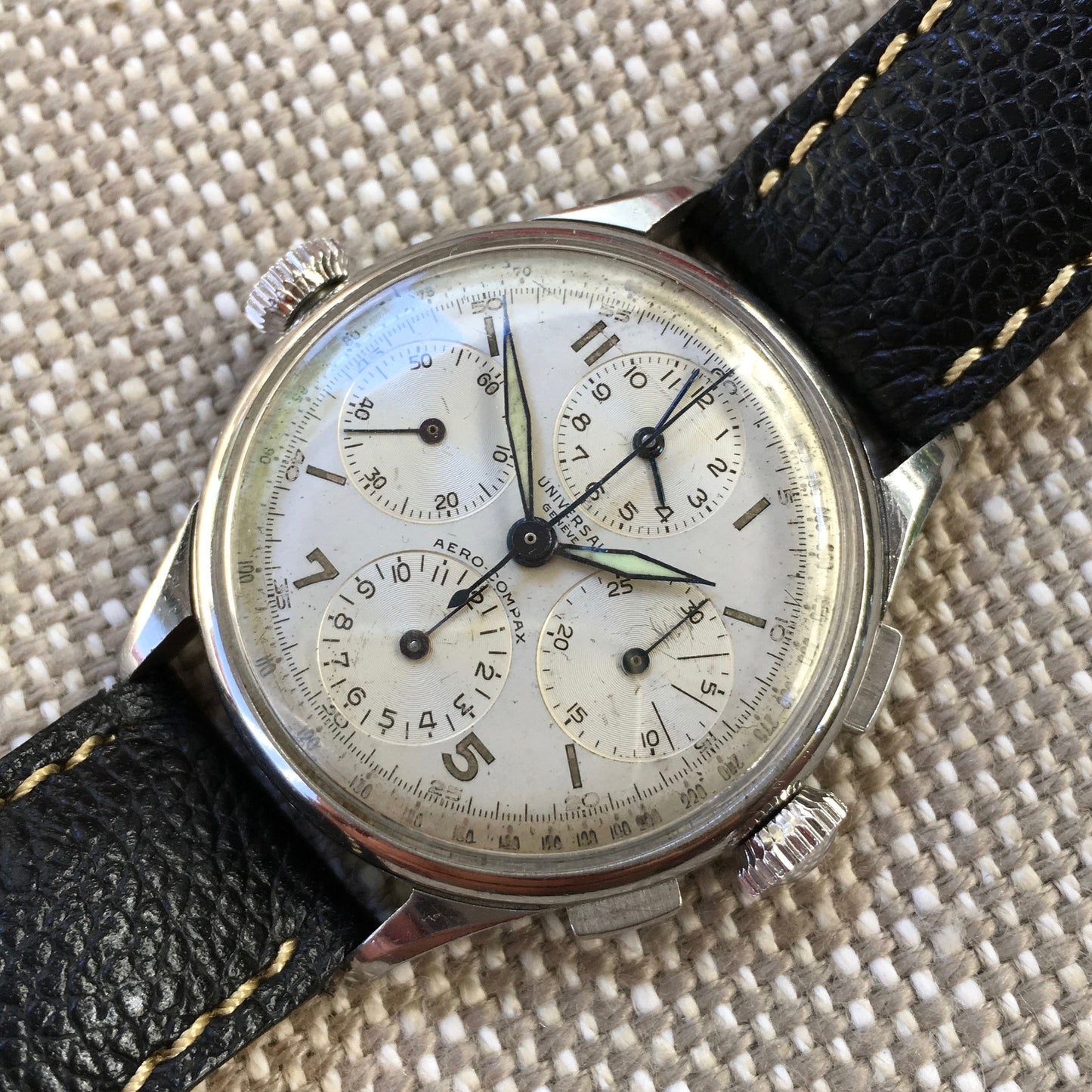 Vintage Universal Geneve Aero-Compax 22538 Steel Chronograph Wristwatch - Hashtag Watch Company