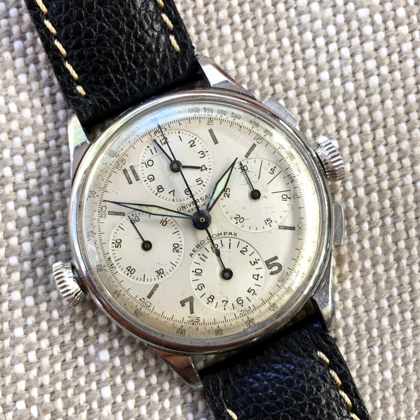 Vintage Universal Geneve Aero-Compax 22538 Steel Chronograph Wristwatch - Hashtag Watch Company