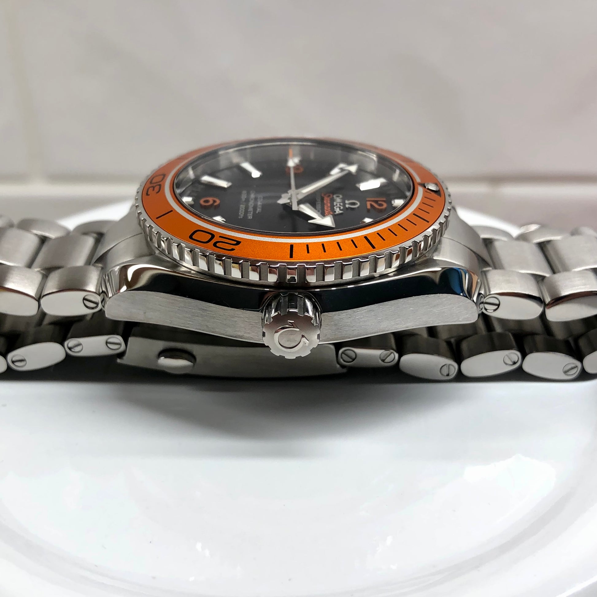 2018 Omega Planet Ocean 600M Seamaster 232.30.42.21.01.002 Steel Co-Axial 42mm Orange Bezel Box Papers - Hashtag Watch Co.