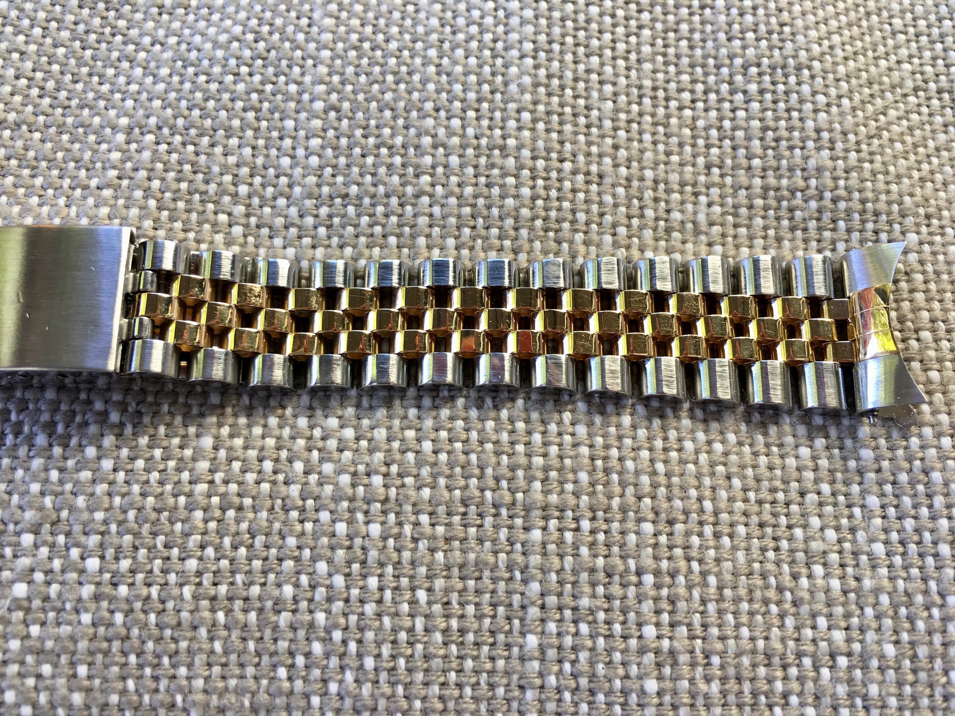 Rolex GMT Master II 40mm Full 18k Yellow Gold 1990 “Sultan” Serti Champagne  Dial Jubilee Bracelet Ref 16718 – Prestige Watches