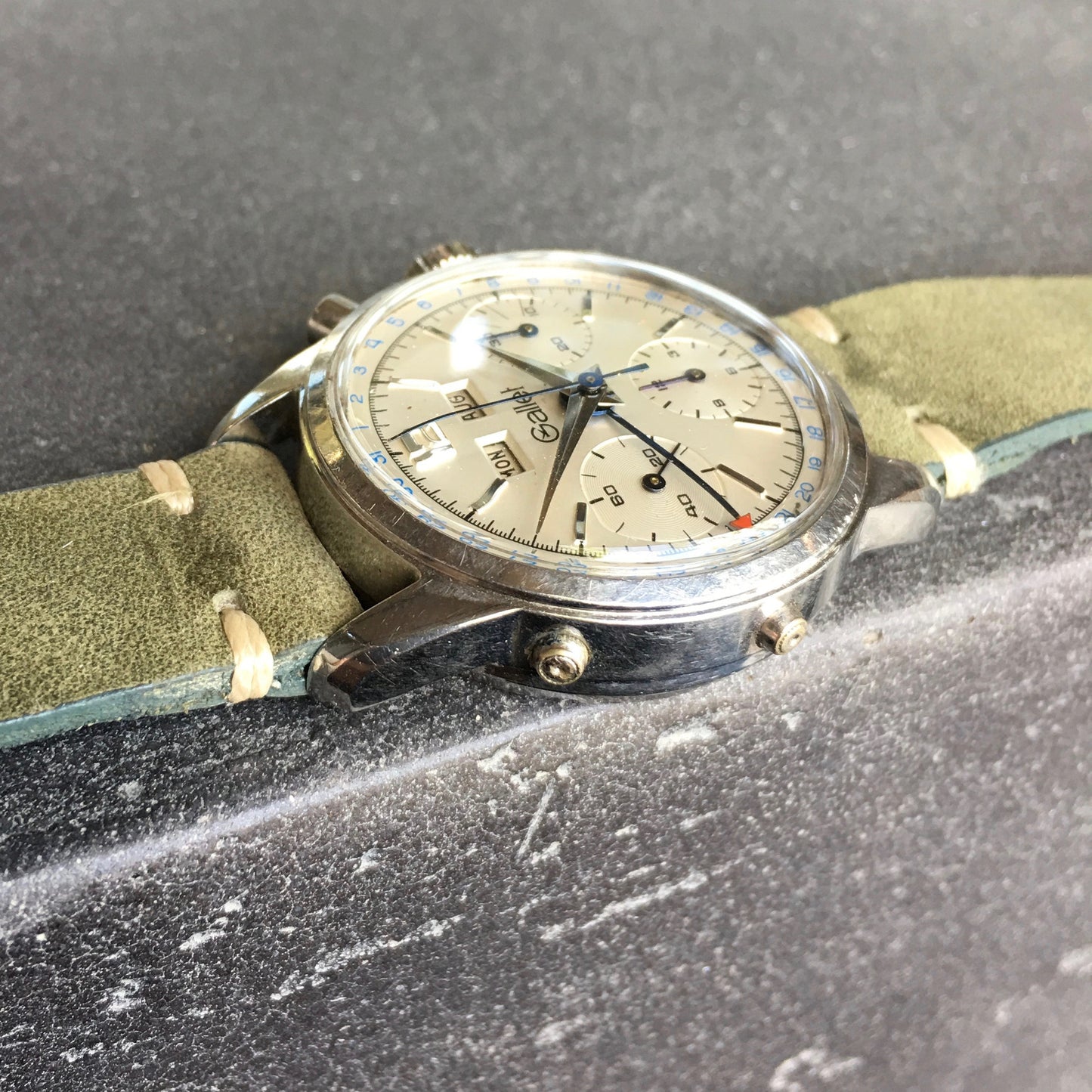 Vintage Gallet Steel Triple Date Chronograph 998 Valjoux 723 Manual Wind Wristwatch - Hashtag Watch Company