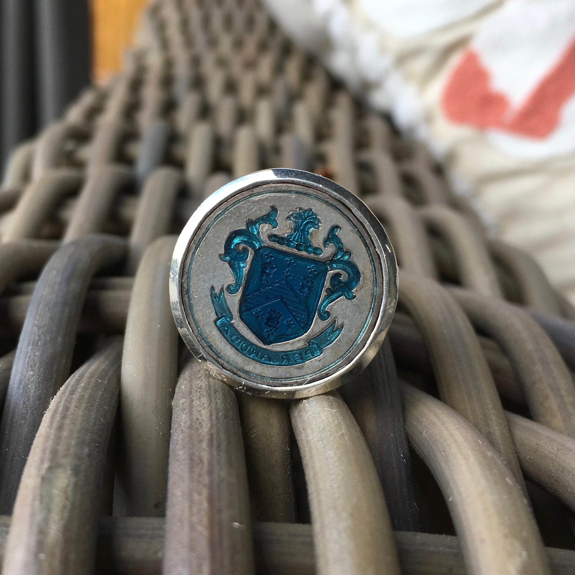 Vintage Antique Silver Signet Coat of Arms Crest Blue Enamel Ring - Hashtag Watch Company