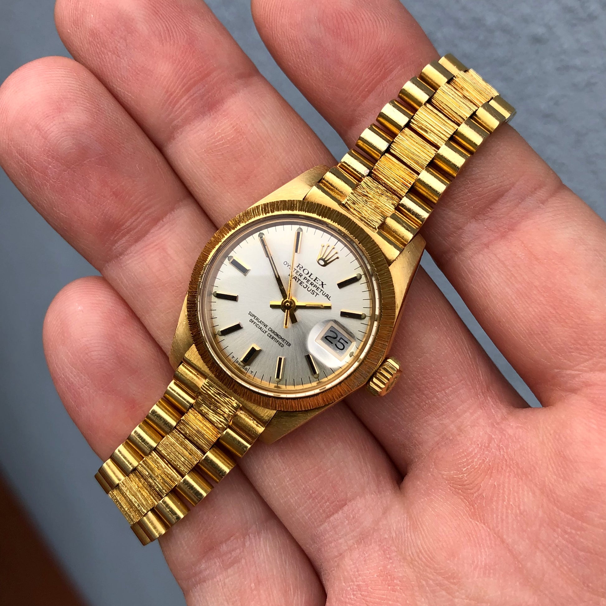 1979 Vintage Rolex Ladies Datejust 6927 President Bark 18K Yellow Gold 26mm Wristwatch - Hashtag Watch Company