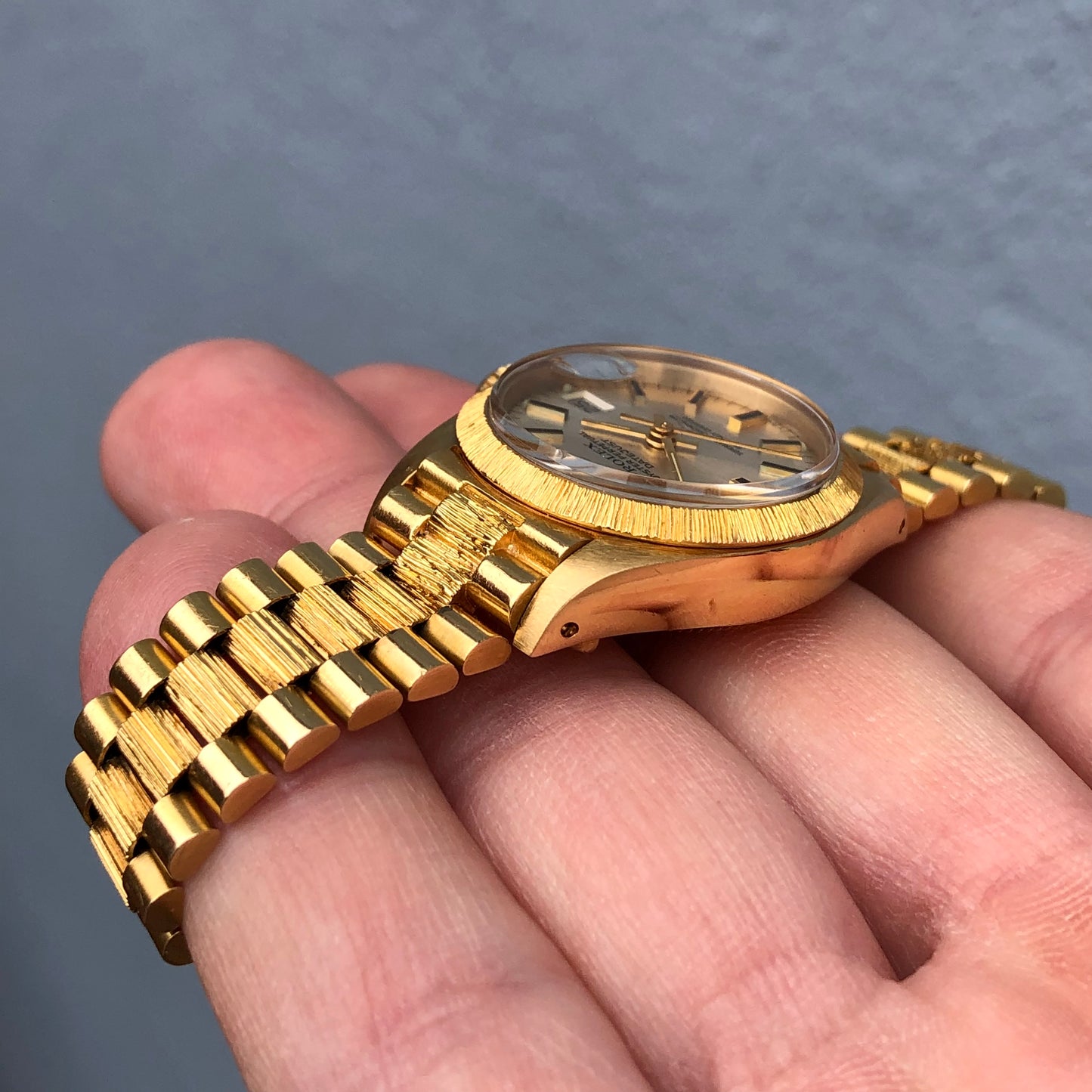 1979 Vintage Rolex Ladies Datejust 6927 President Bark 18K Yellow Gold 26mm Wristwatch - Hashtag Watch Company