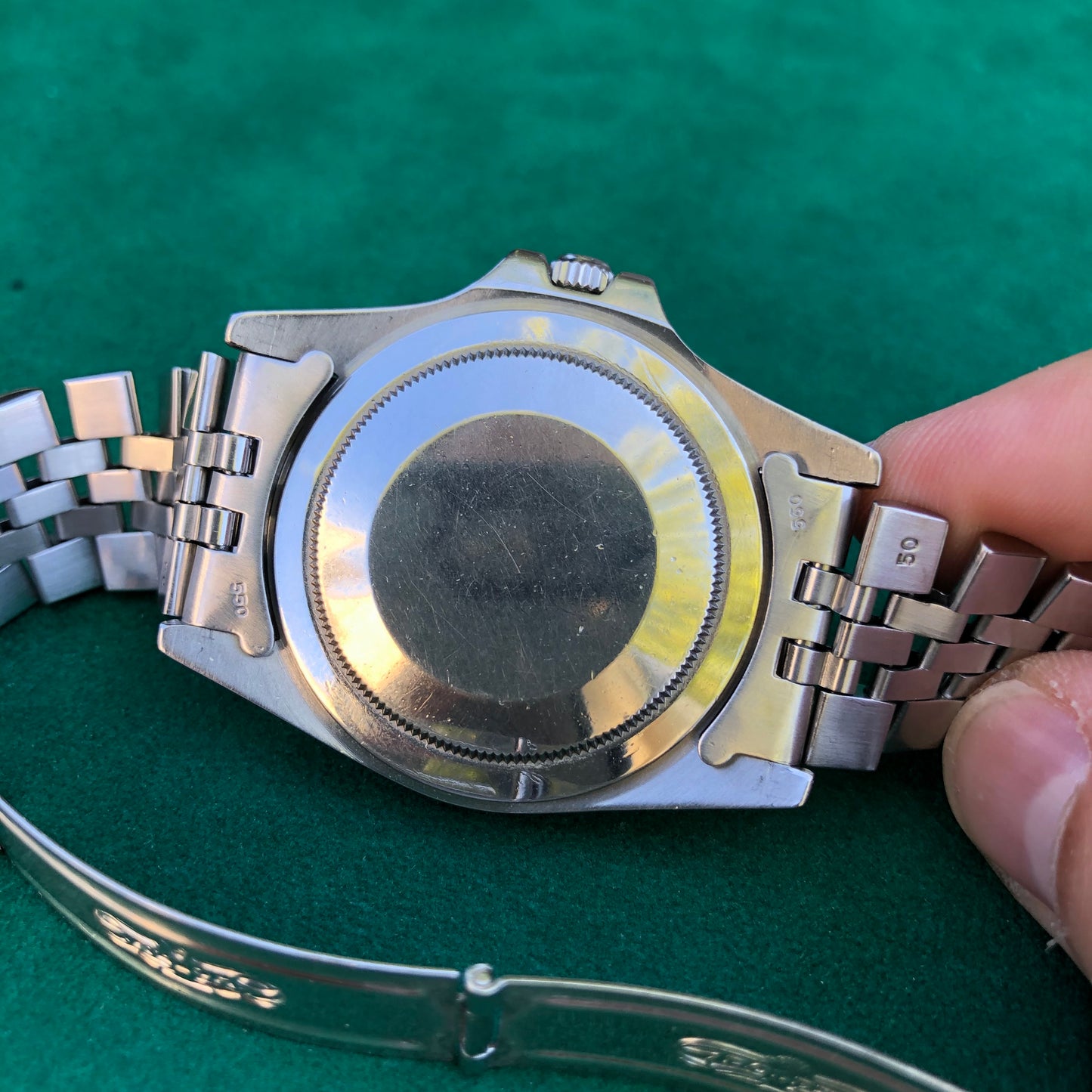 Vintage Rolex GMT MASTER 16750 Pepsi Jubilee Bracelet Wristwatch Circa 1984 - Hashtag Watch Company