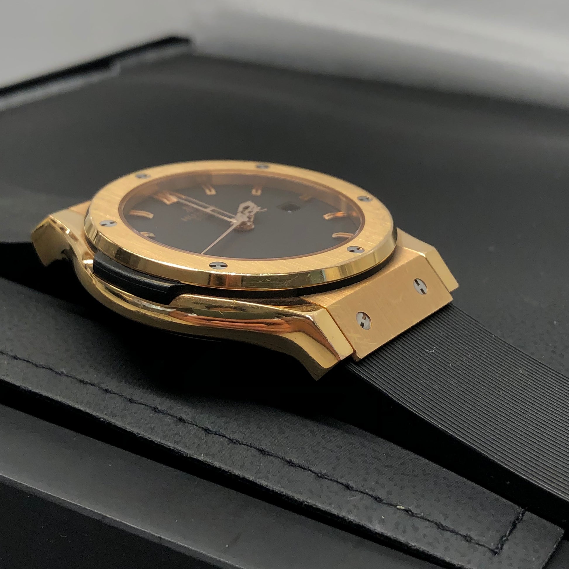 Hublot Classic Fusion 542.PX.1180.RX 18K Rose Gold Rubber 42mm Automatic Wristwatch with Box and Papers - Hashtag Watch Company