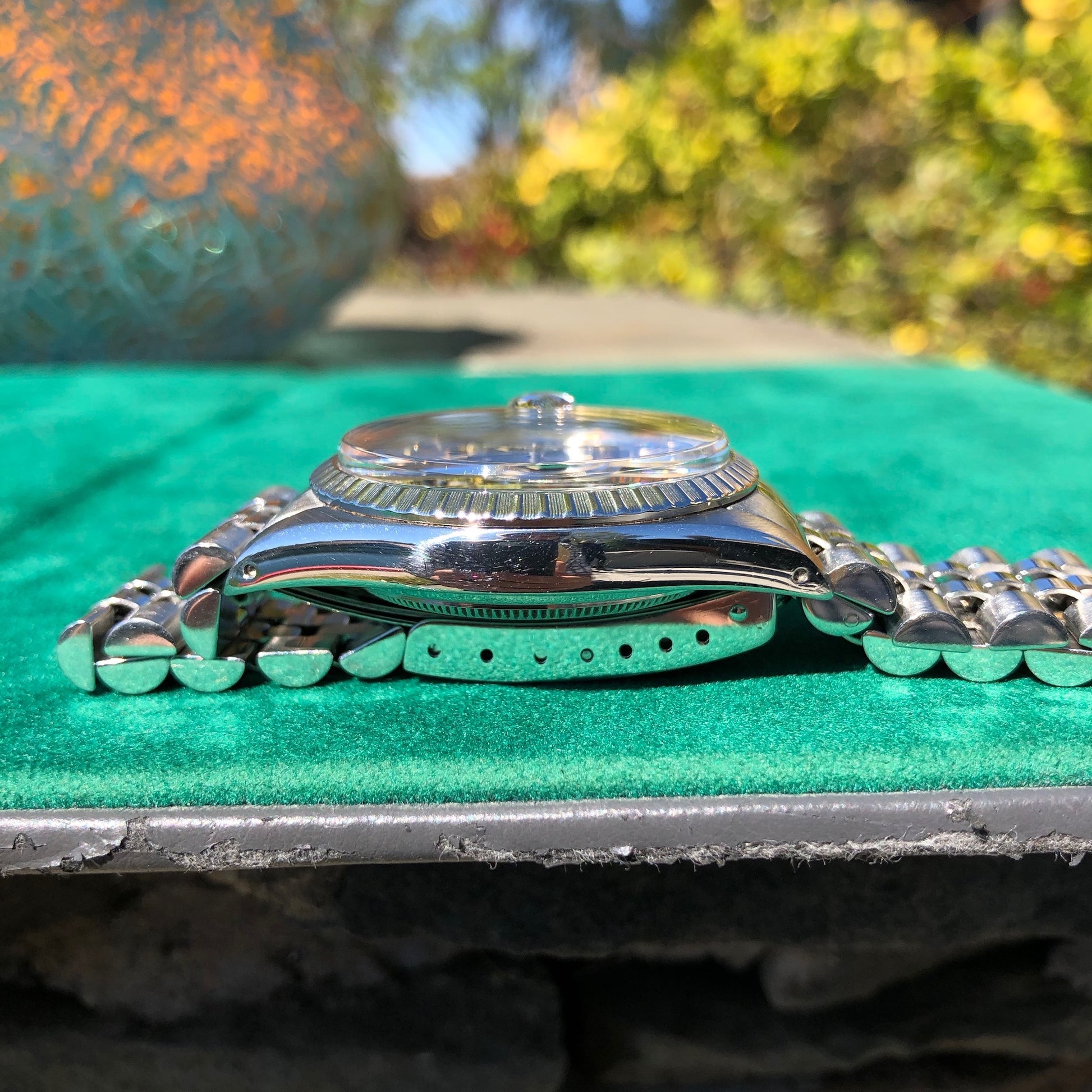 1985 Rolex Datejust 16030 Black Stick Engine Turned Wristwatch Box 1985 Rolex Datejust 16030 Black Stick Engine Turned Wristwatch Box