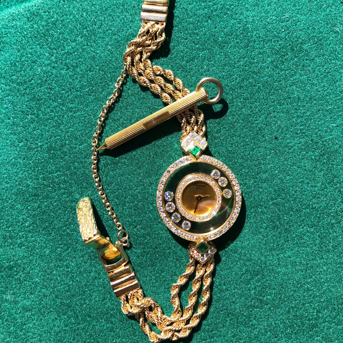 Chopard Happy Diamonds Emerald 18K Yellow Gold Ladies Wristwatch - Hashtag Watch Company
