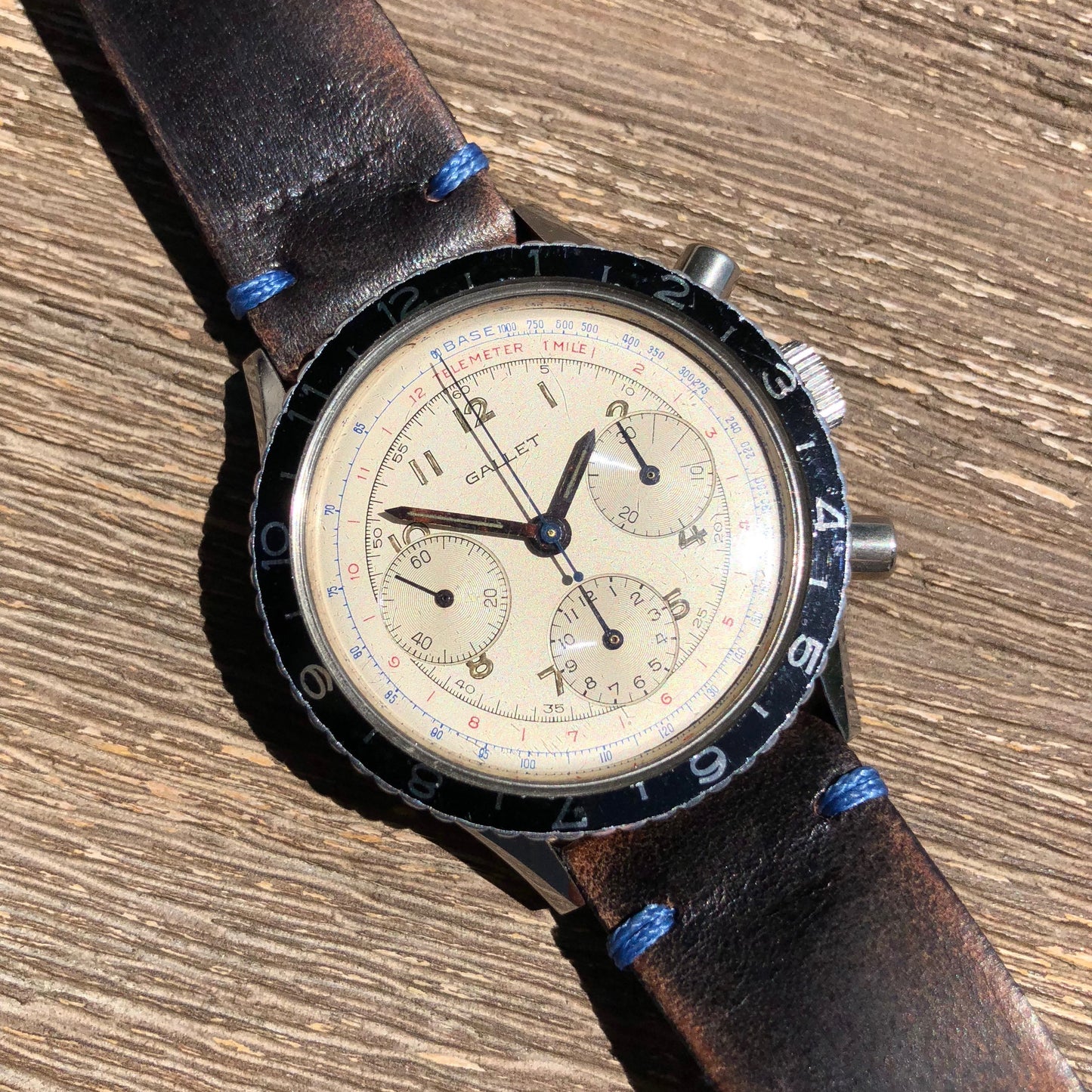 Vintage Gallet MultiChron Pilot Valjoux 72 Chronograph White Stainless Steel Wristwatch - Hashtag Watch Company