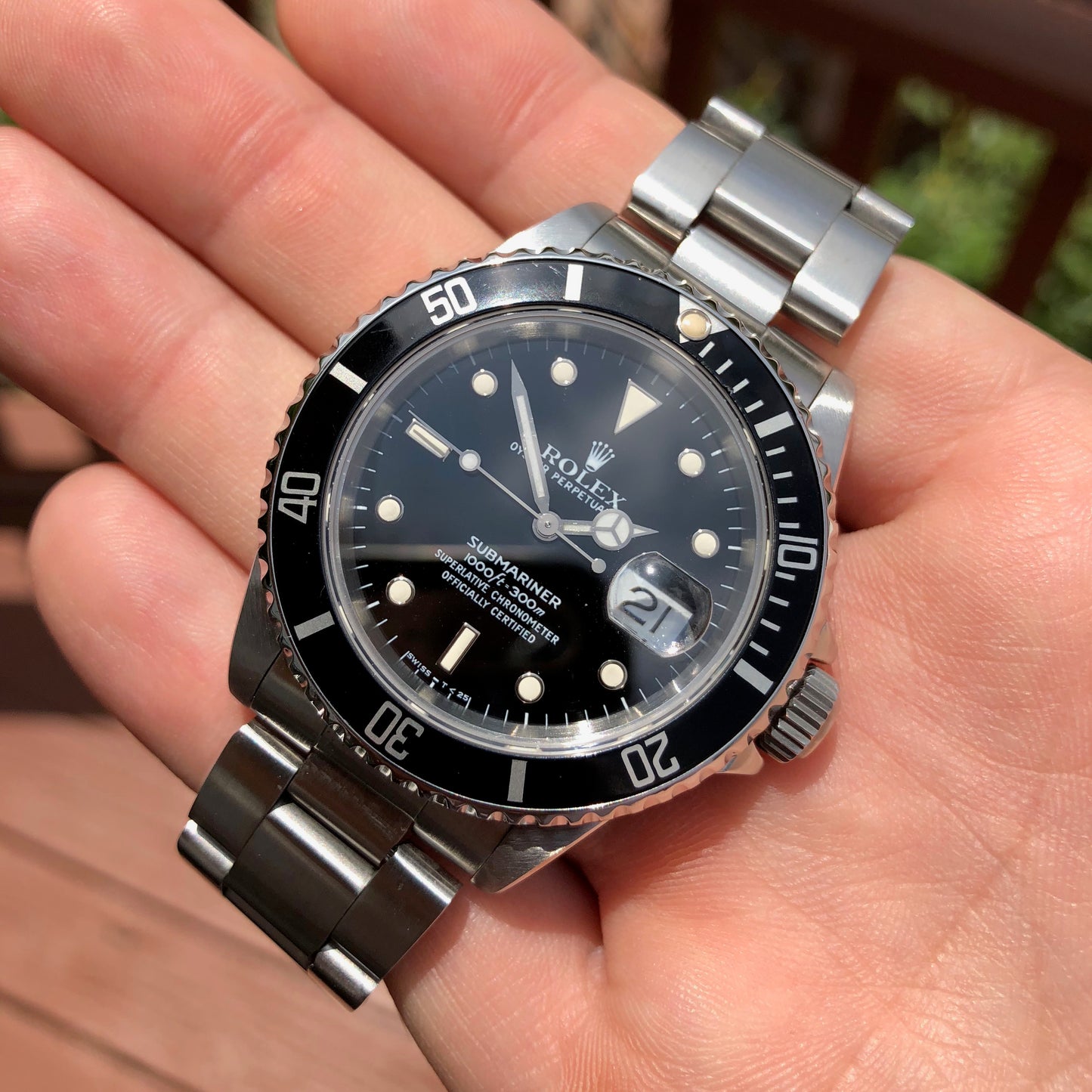Rolex Submariner 16610 Date Stainless Steel Automatic Cal. 3135 Box & Papers Circa 1989 - Hashtag Watch Company