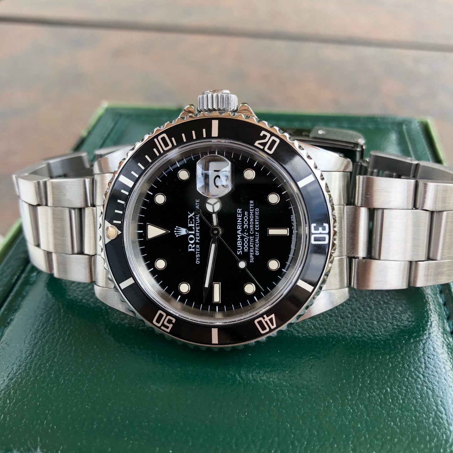 Rolex Submariner 16610 Date Stainless Steel Automatic Cal. 3135 Box & Papers Circa 1989 - Hashtag Watch Company