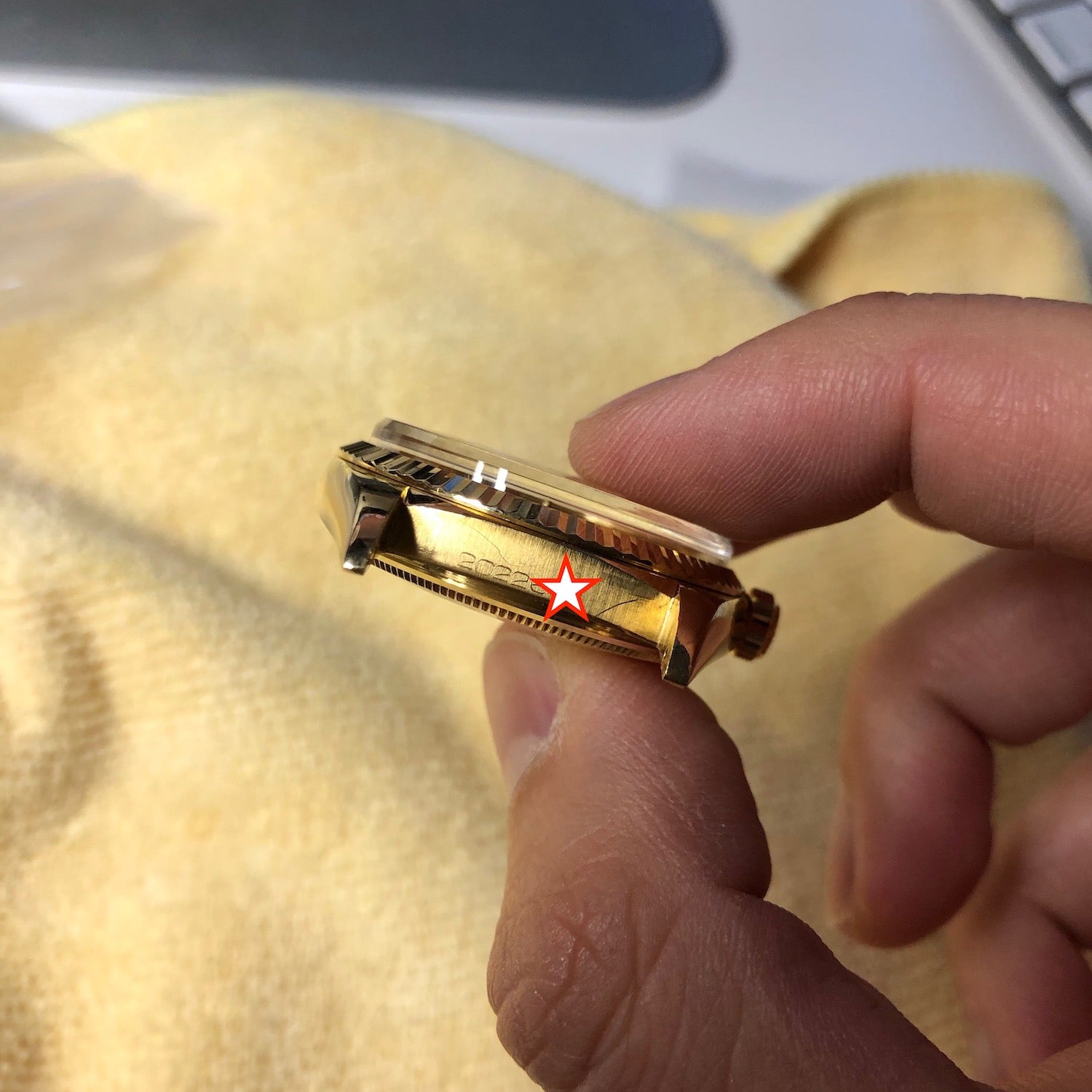 1969 Vintage Rolex Datejust 1601 18K Yellow Gold Champagne Automatic Wristwatch Guarantee Booklets - Hashtag Watch Company
