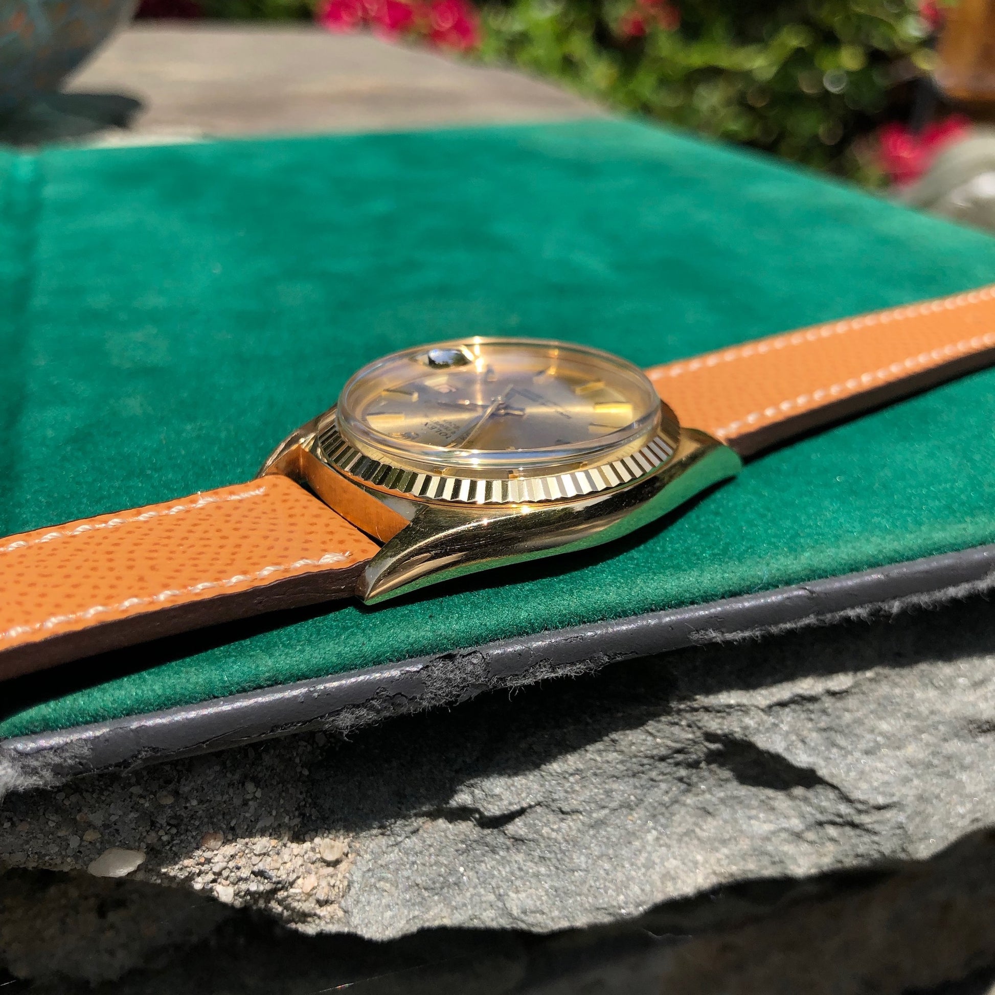 1969 Vintage Rolex Datejust 1601 18K Yellow Gold Champagne Automatic Wristwatch Guarantee Booklets - Hashtag Watch Company
