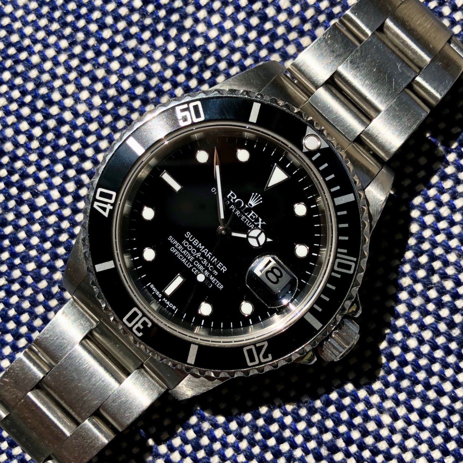 Rolex Submariner 16610 Date Steel Oyster Perpetual Automatic Caliber 3135 Circa 1989 - Hashtag Watch Company