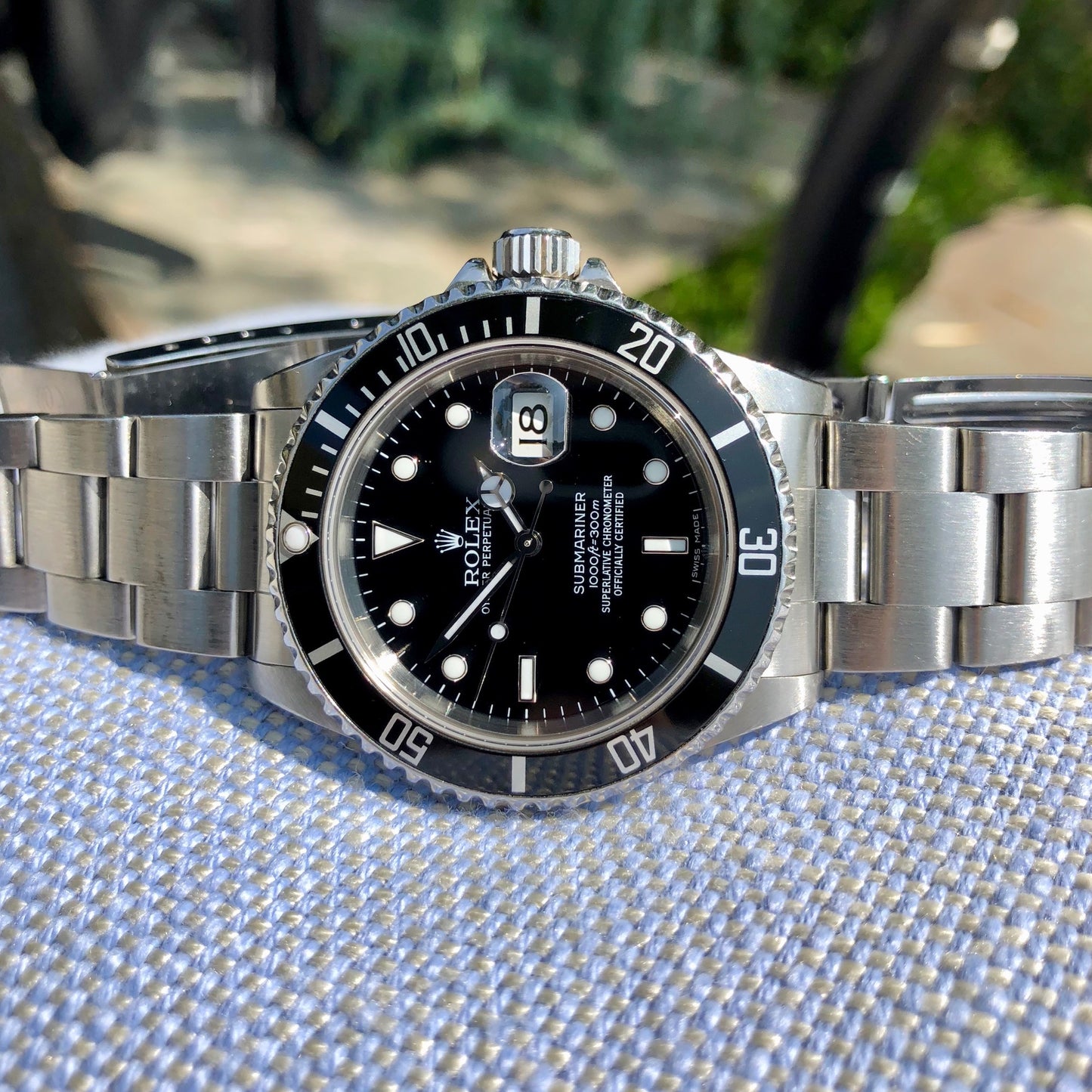 Rolex Submariner 16610 Date Steel Oyster Perpetual Automatic Caliber 3135 Circa 1989 - Hashtag Watch Company